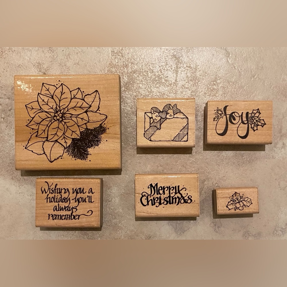 D.O.T.S rubber stamps. Christmas Sayings, Present, Holly, Poinsettia